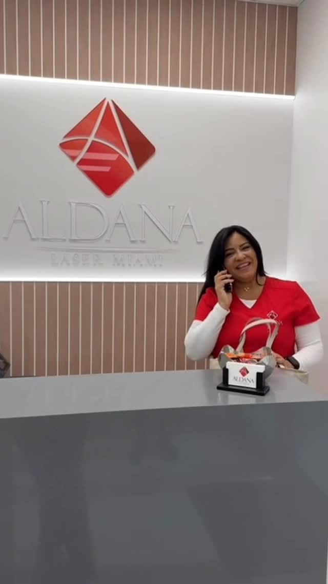 Post 1 by Aldana Laser Miami™️ on Instagram (video)