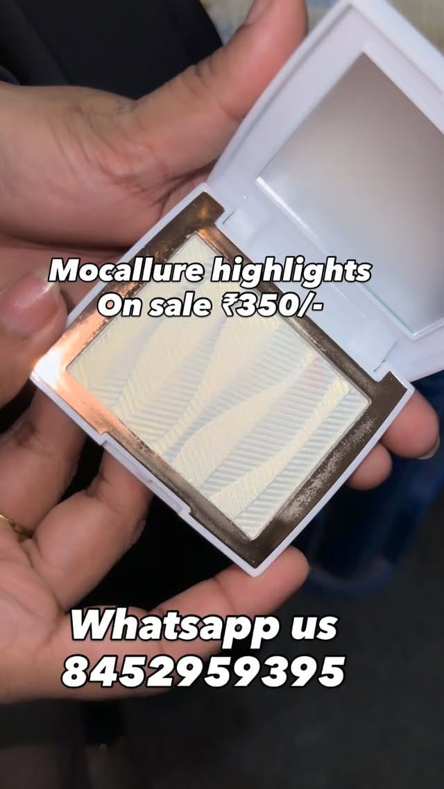 Post 5 by Humera Hafeez | Glam it up cosmetics store on Instagram (video)