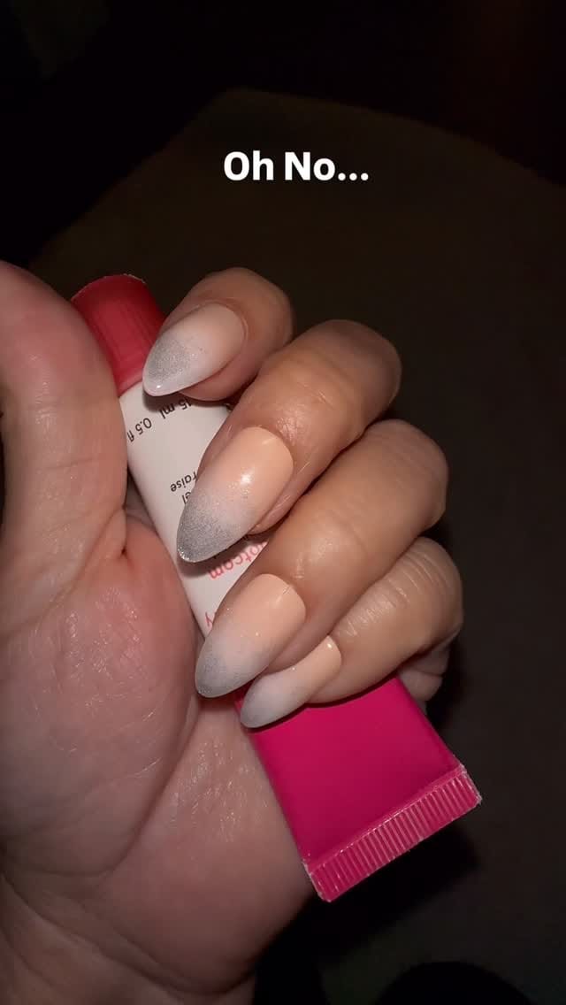 Post 5 by The Nailest® Press On Nails on Instagram (video)