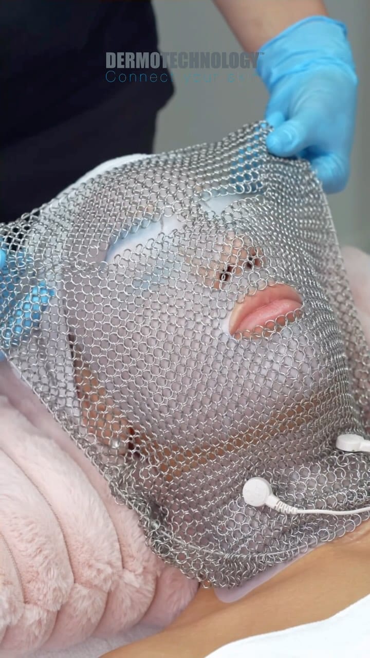 Post 8 by CONNECT YOUR SKIN on Instagram (video)