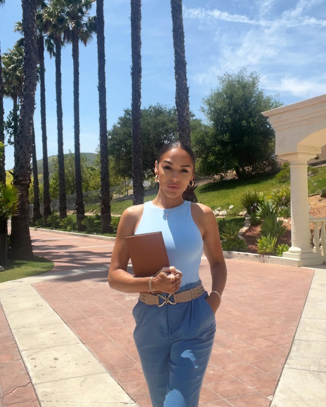 Post 9 by Brittany Bell on Instagram (image)
