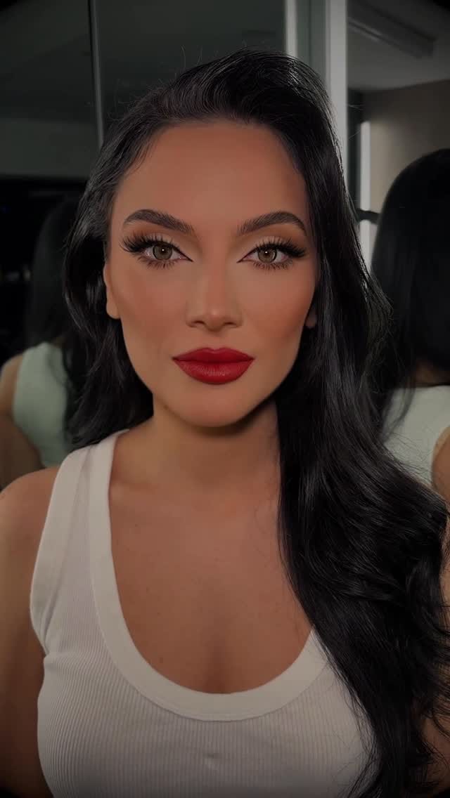 Post 2 by Zoye Beauty Salon on Instagram (video)