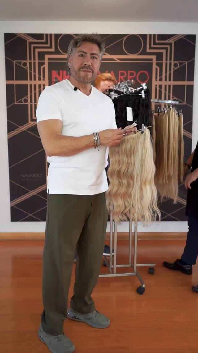 Post 5 by Edgardo Navarro / hair and make up Artist on Instagram (video)