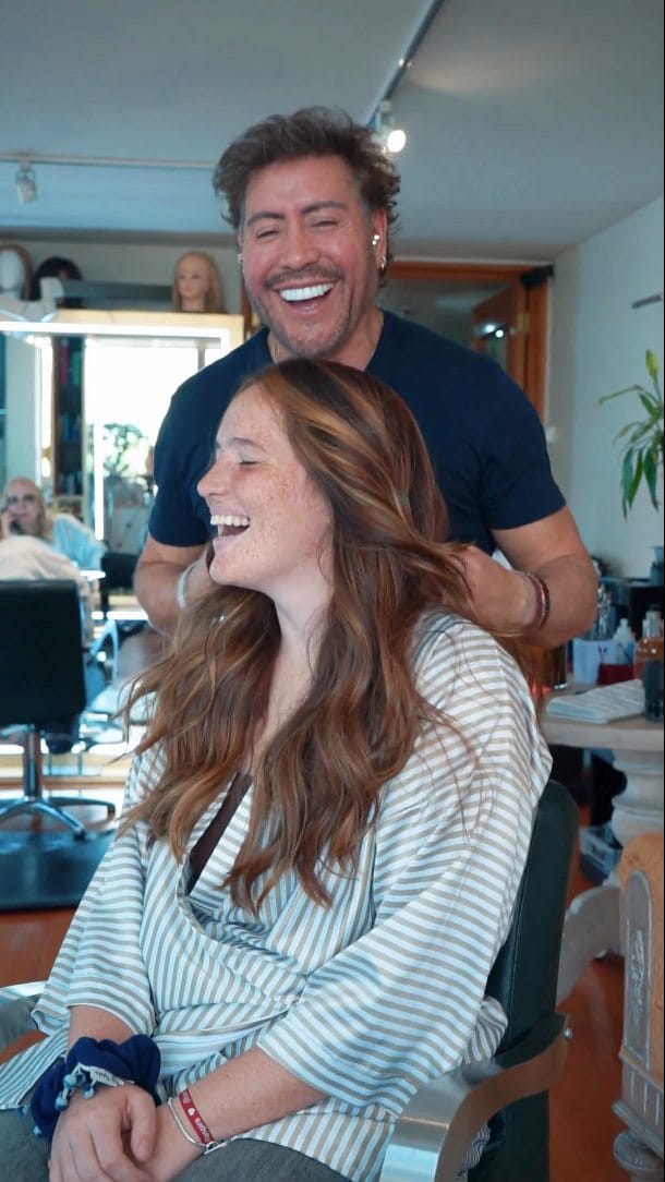 Post 8 by Edgardo Navarro / hair and make up Artist on Instagram (video)