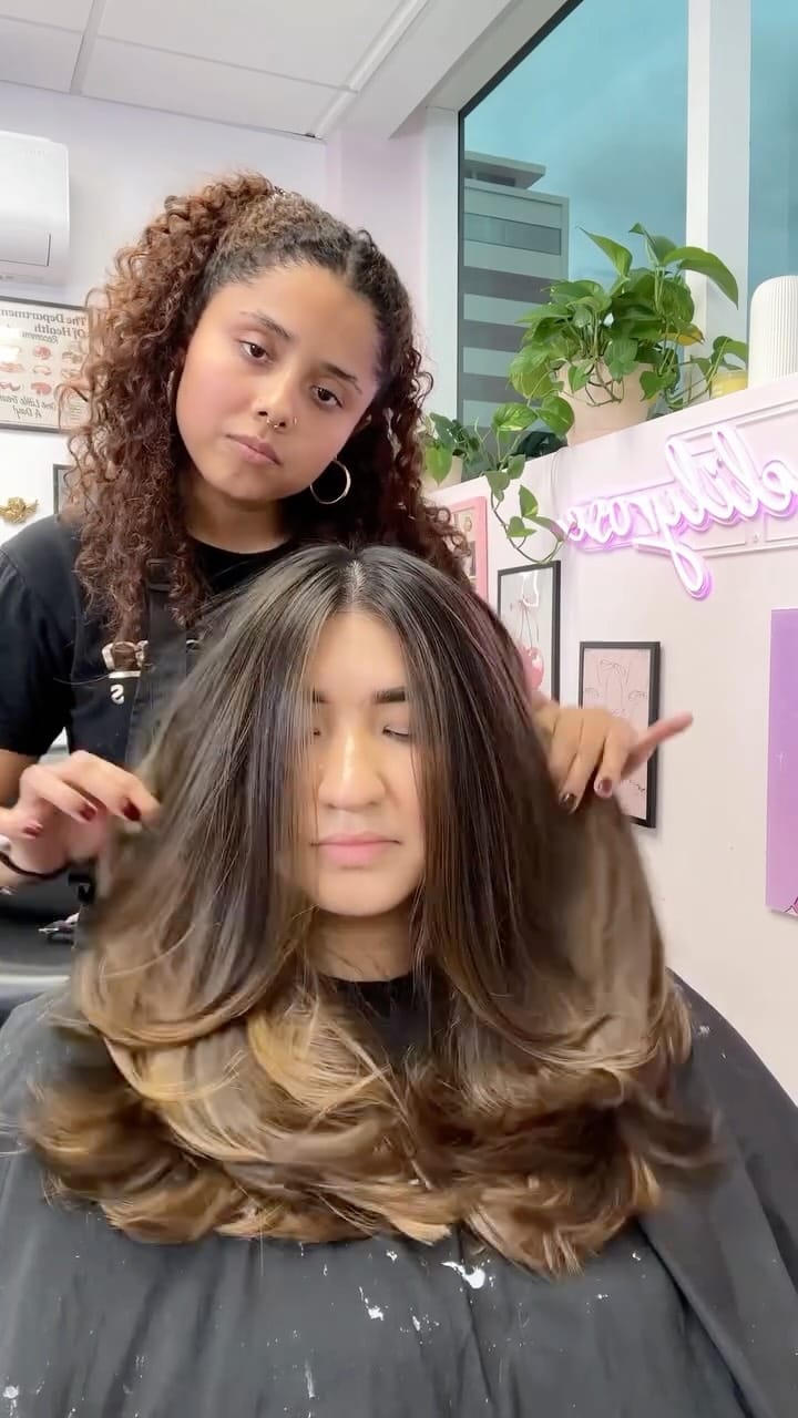 Post 2 by LAHAIRSTYLIST on Instagram (video)
