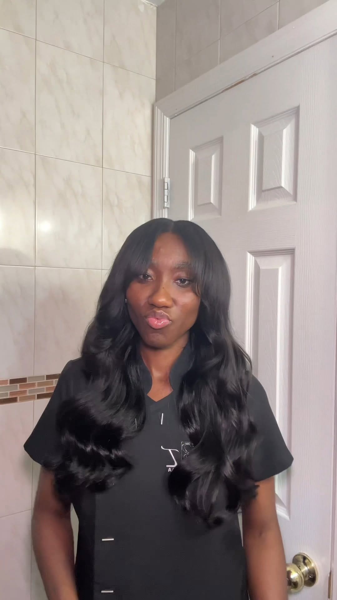 Post 5 by HER HAIR COMPANY | LUXURY HAIR on Instagram (video)