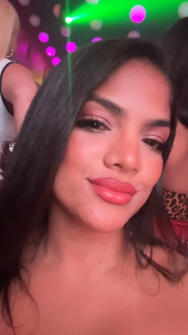 Post 6 by Jessica Mena on Instagram (video)
