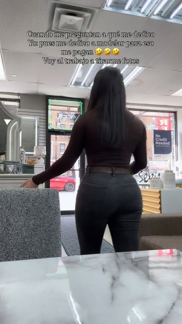 Post 3 by Jessica Mena on Instagram (video)