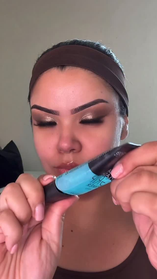 Post 4 by Ruby Robles on Instagram (video)