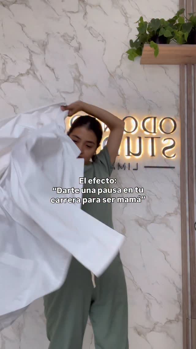 Post 1 by OdontoStudio Lima - Clínica Dental on Instagram (video)