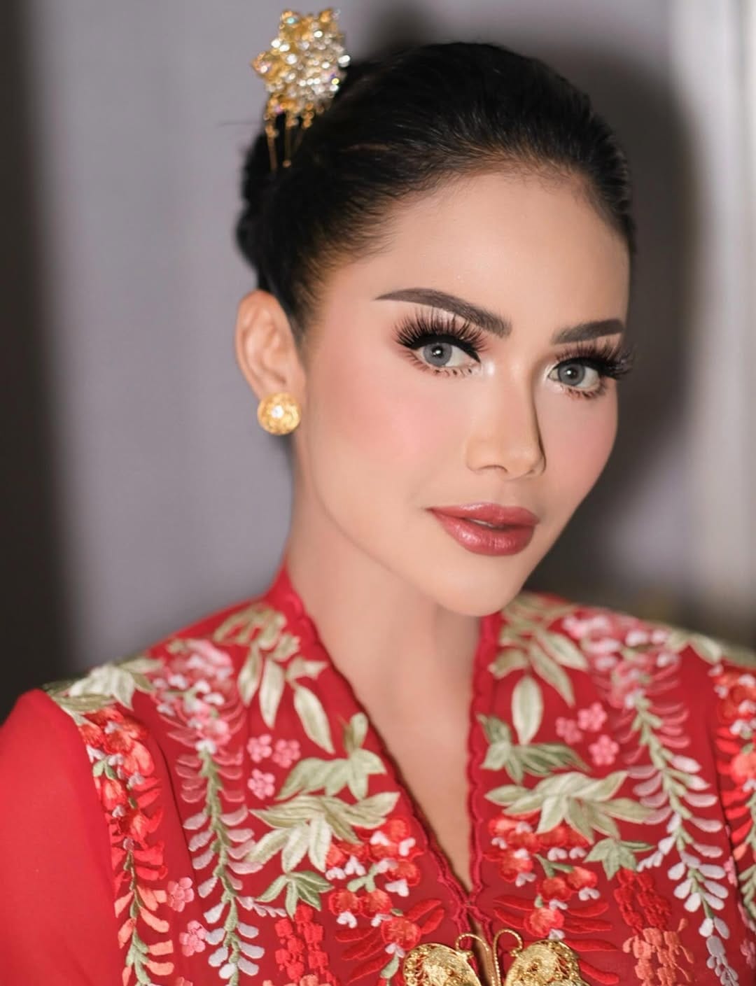 Post 6 by 𝔸𝕟𝕕𝕒 𝔸𝕣𝕣𝕦𝕤𝕒 on Instagram (image)