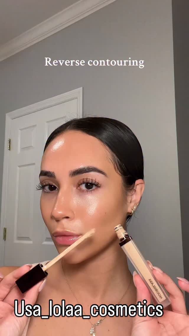Post 2 by Usa Lolaa Cosmetics on Instagram (video)