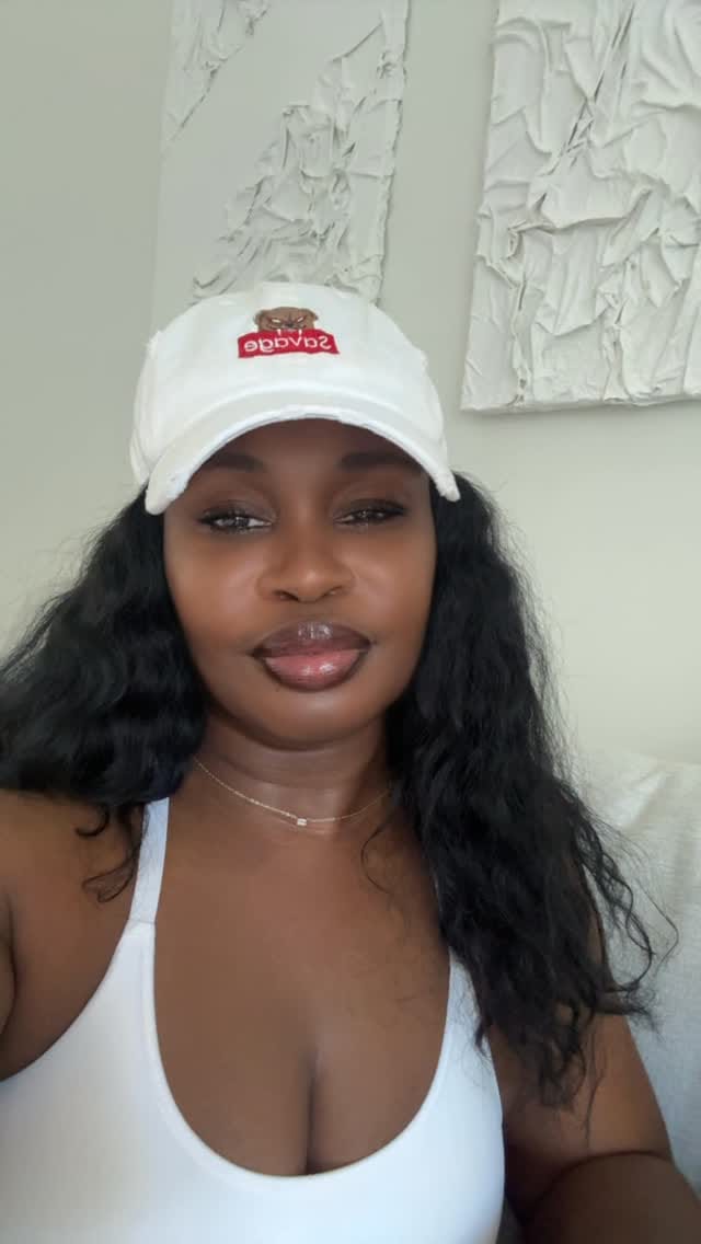 Post 5 by DBCURV💋S on Instagram (video)