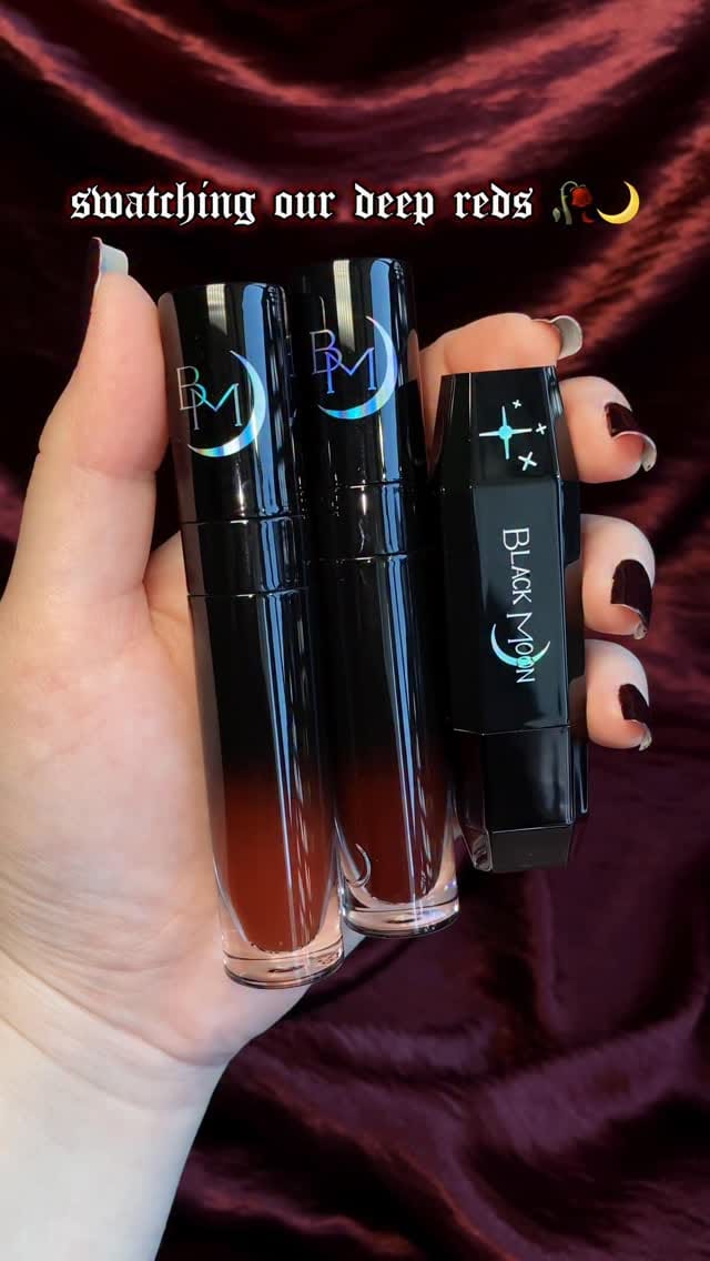Post 7 by 🌘 Black Moon Cosmetics®️🌒 on Instagram (video)