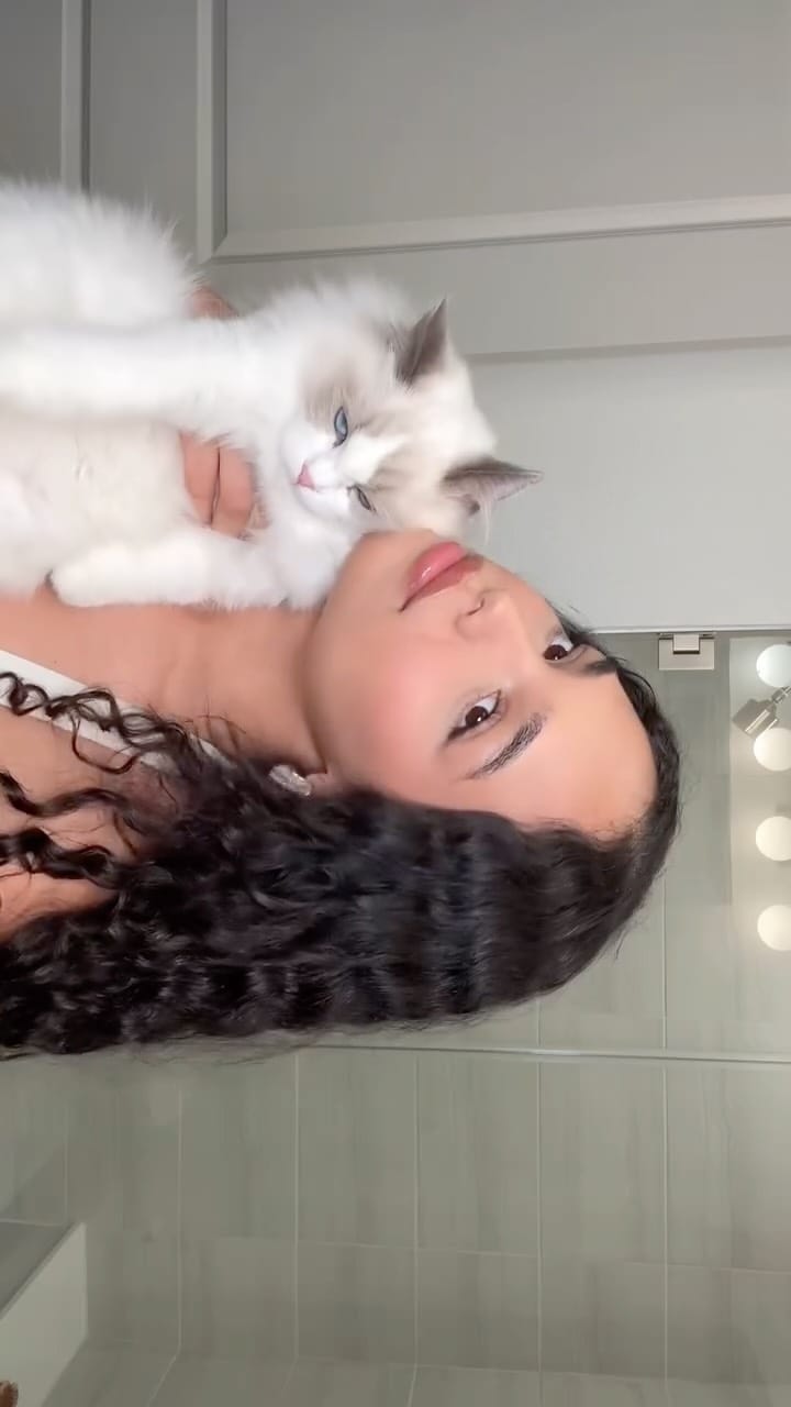 Post 6 by Mariah Love Lewis on Instagram (video)