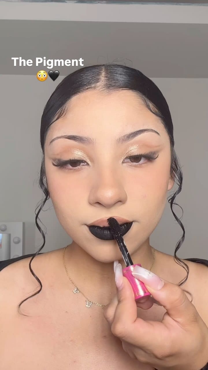 Post 9 by 𝓛𝓪 𝓒𝓱𝓲𝓷𝓪🧿♉︎ on Instagram (video)