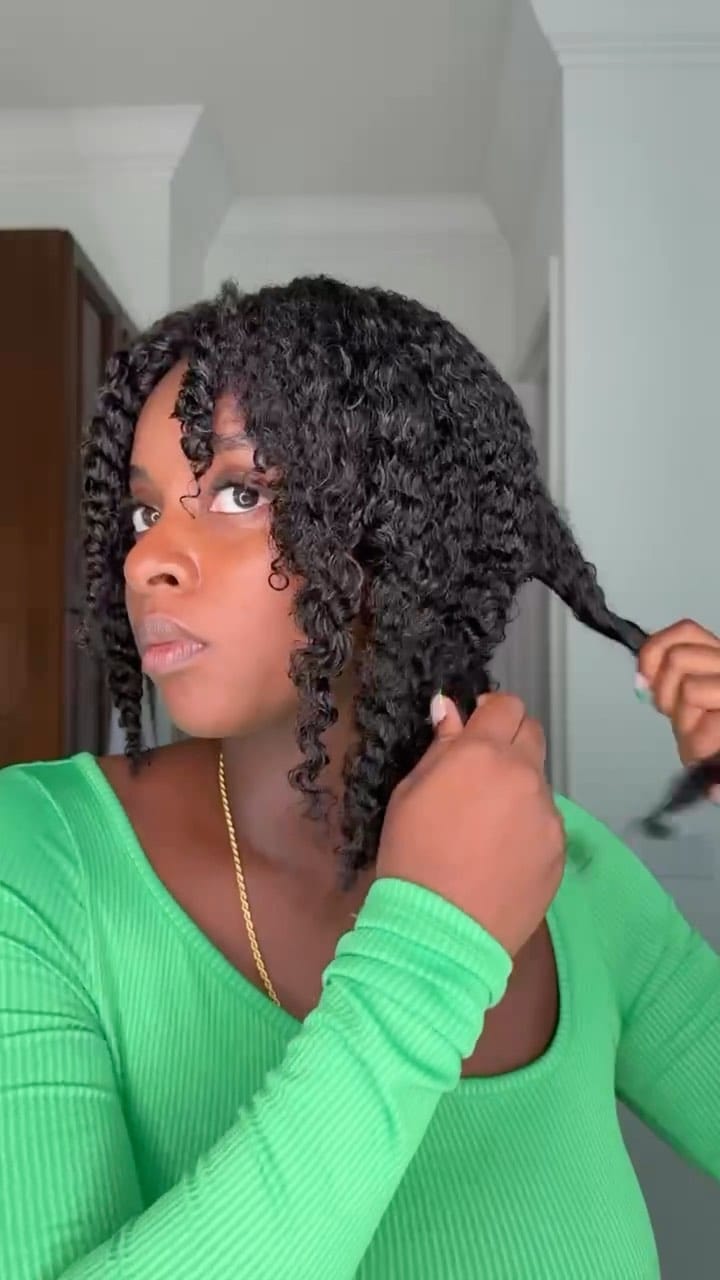Post 10 by Dollar Curl Club on Instagram (video)