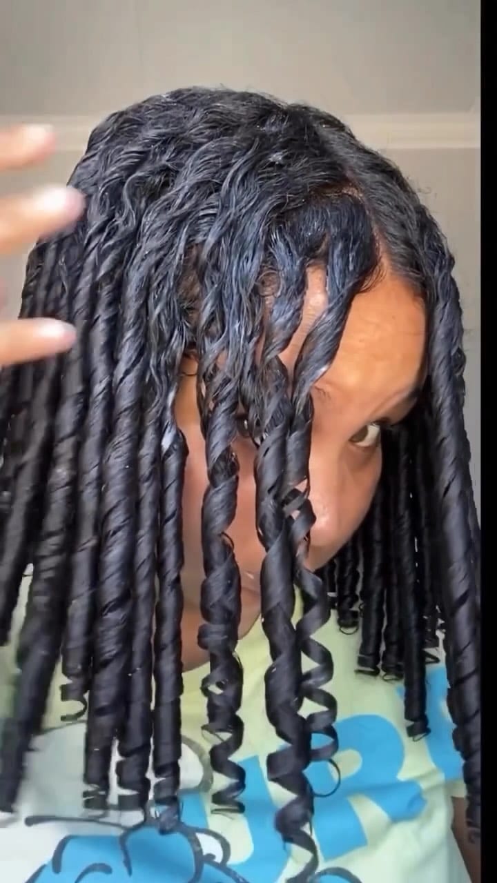 Post 3 by Dollar Curl Club on Instagram (video)
