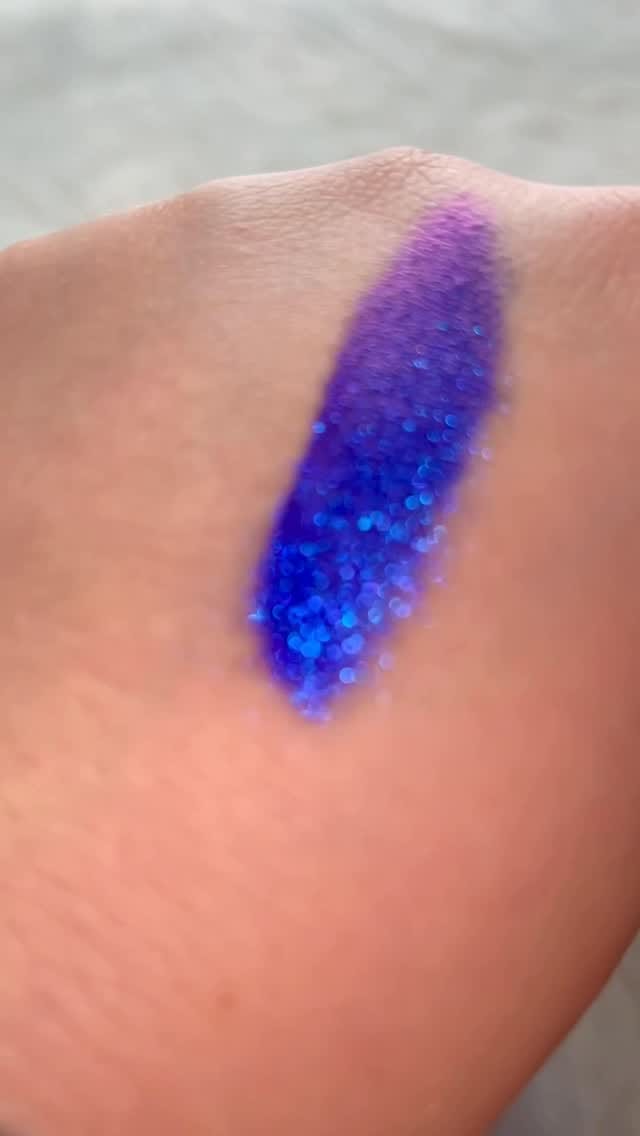 Post 1 by ⚡️ Chaos Makeup  ⚡️ on Instagram (video)