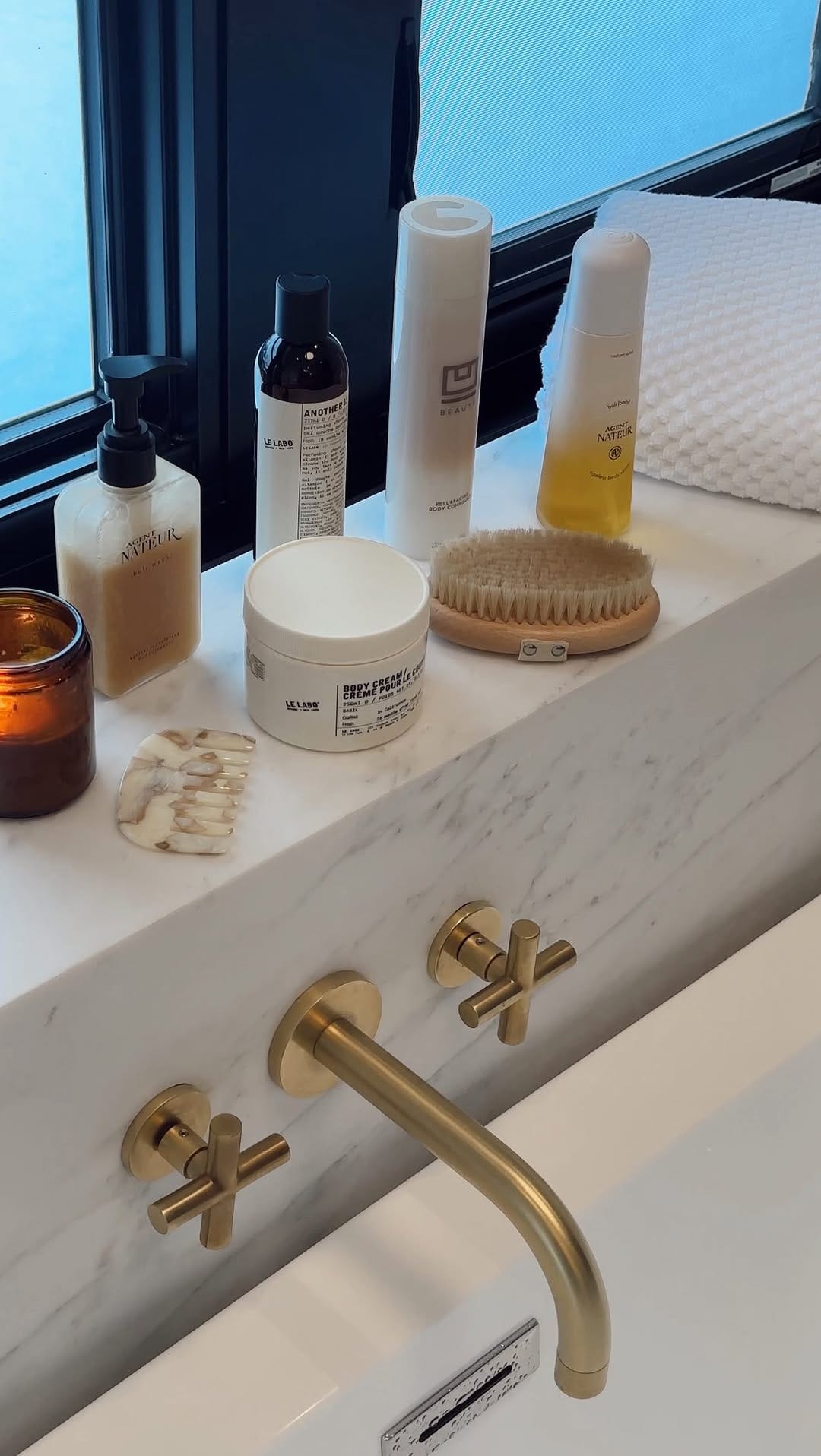 Post 5 by GEE BEAUTY on Instagram (video)