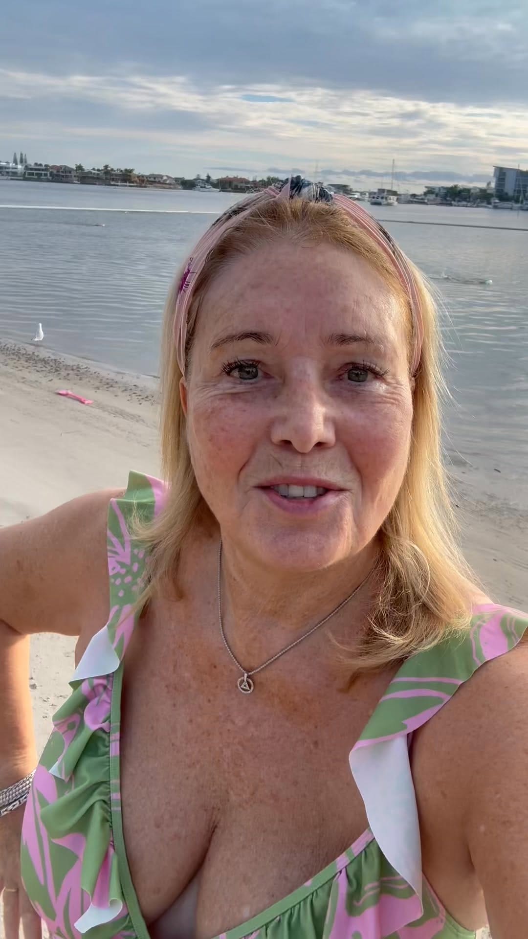 Post 3 by Anita Cragen on Instagram (video)