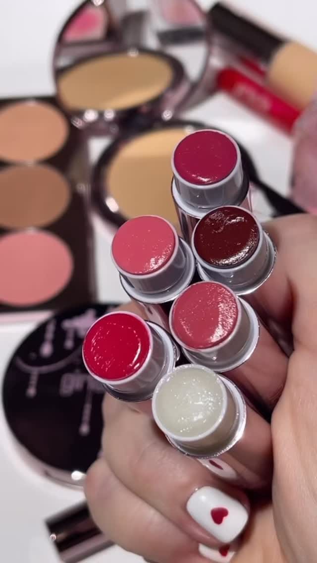 Post 9 by Girlactik Beauty on Instagram (video)