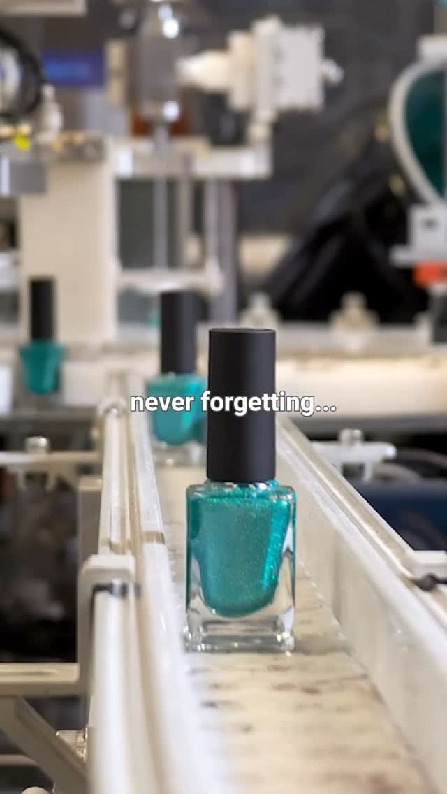 Post 6 by ILNP Cosmetics on Instagram (video)