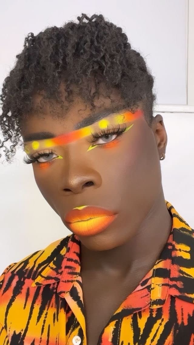 Post 1 by Glitter Realm Cosmetics ® on Instagram (video)