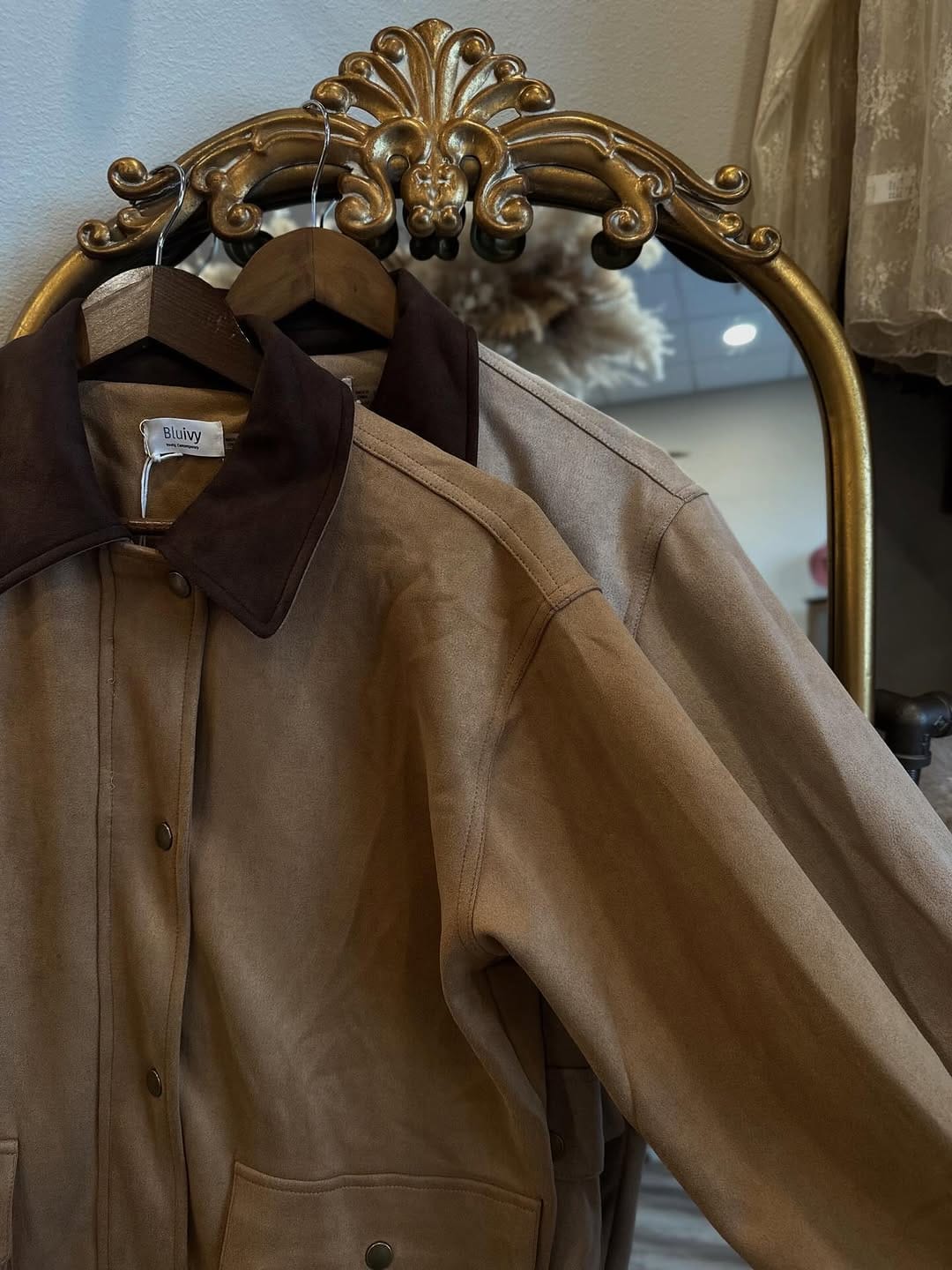 Post 6 by The Retro Cowgirl on Instagram (carousel)