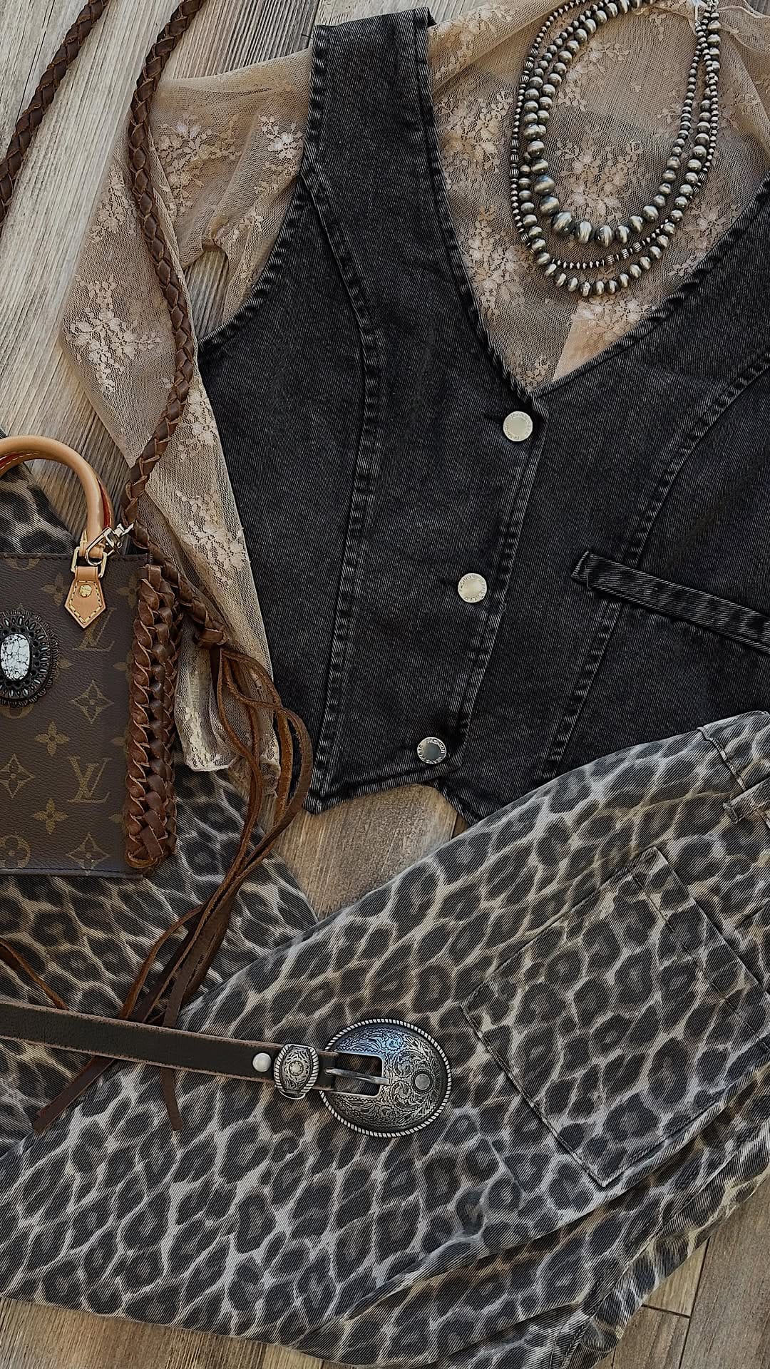Post 2 by The Retro Cowgirl on Instagram (video)