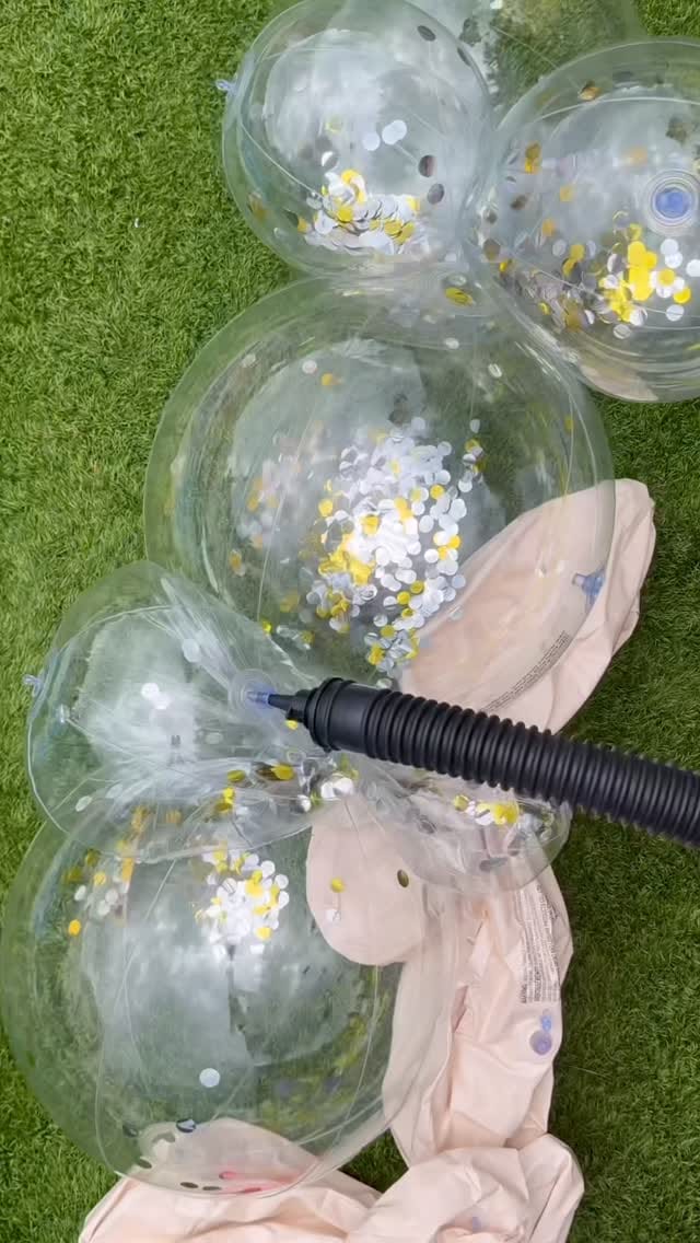 Post 10 by PartyAire® | Reusable Balloons on Instagram (video)