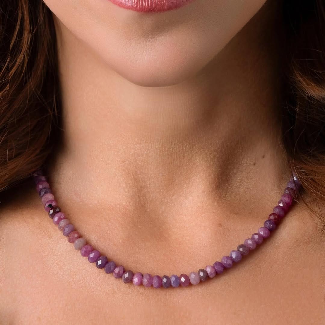 Post 8 by Bombshellbeads on Instagram (image)