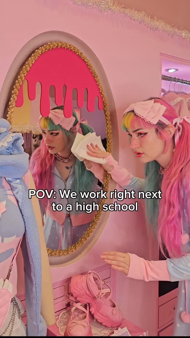 Post 5 by My Violet on Instagram (video)