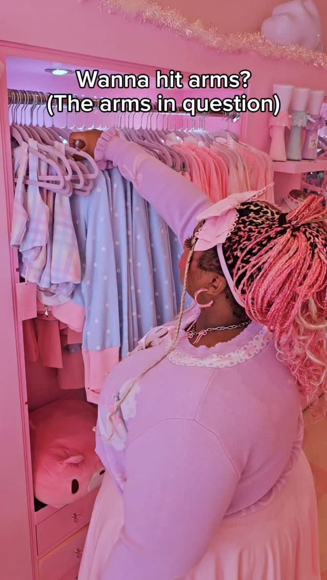 Post 3 by My Violet on Instagram (video)
