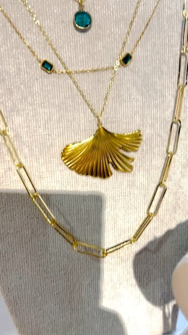 Post 10 by Lemon Street Box on Instagram (video)