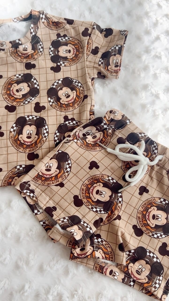 Post 7 by Little AB & Co on Instagram (video)