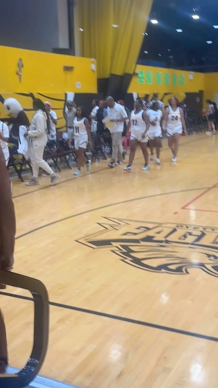 Post 10 by Style' N Grace Boutique on Instagram (video)