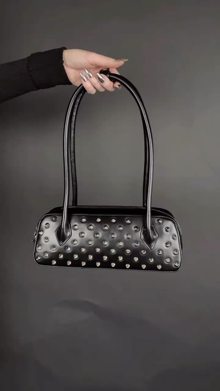 Post 3 by Wicked Misfit on Instagram (video)