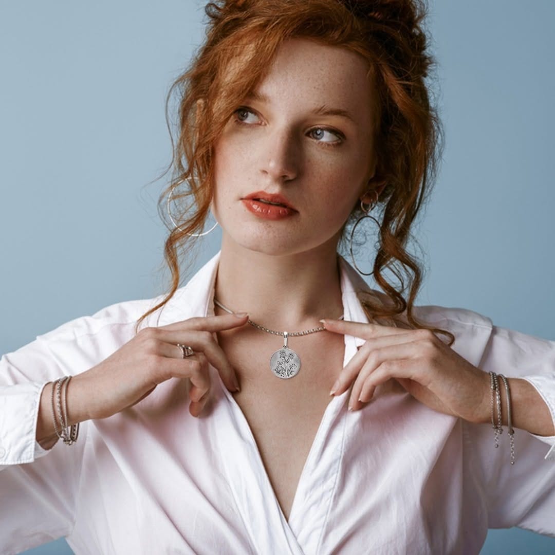 Post 10 by parisjewelry on Instagram (image)