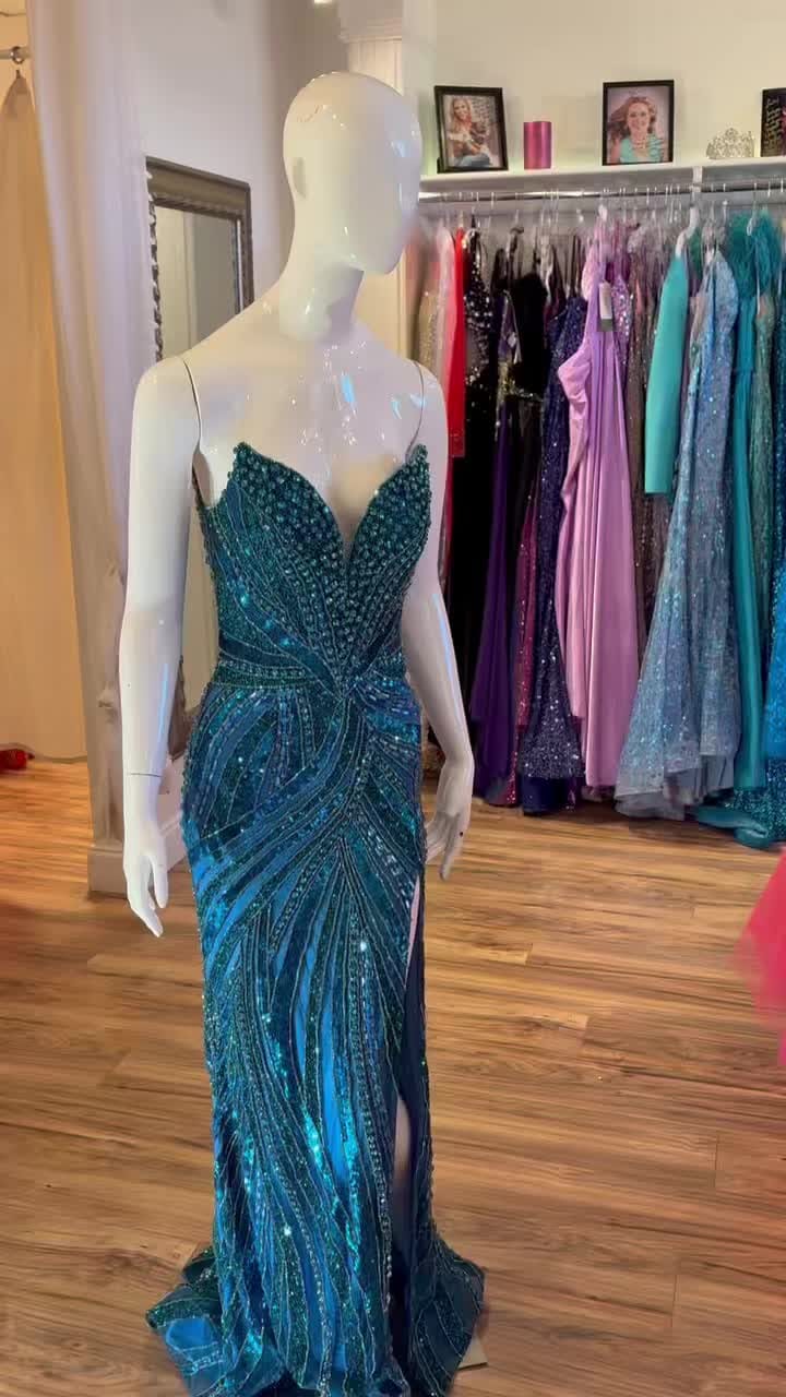 Post 1 by SHIMMER BOUTIQUE/214-893-7059 on Instagram (video)