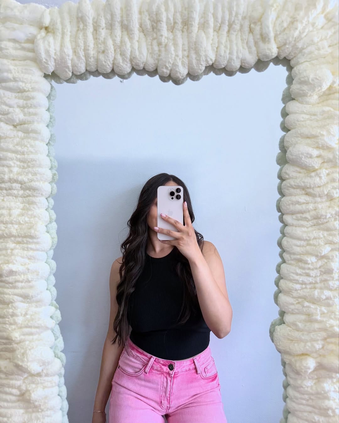 Post 7 by MODA  LIA on Instagram (image)