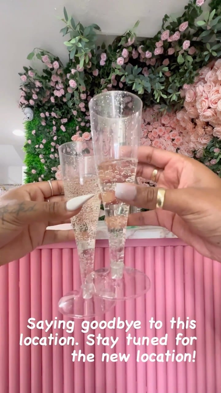 Post 7 by Houston Boutique on Instagram (video)