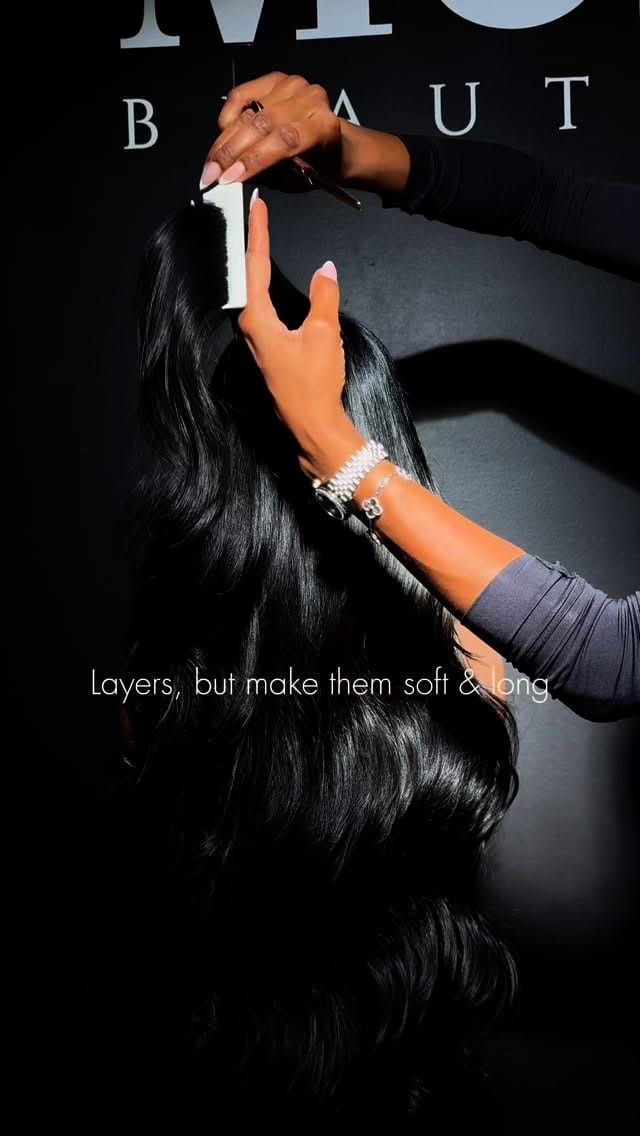 Post 8 by LUXURY WIGS & HAIR EXTENSIONS on Instagram (video)