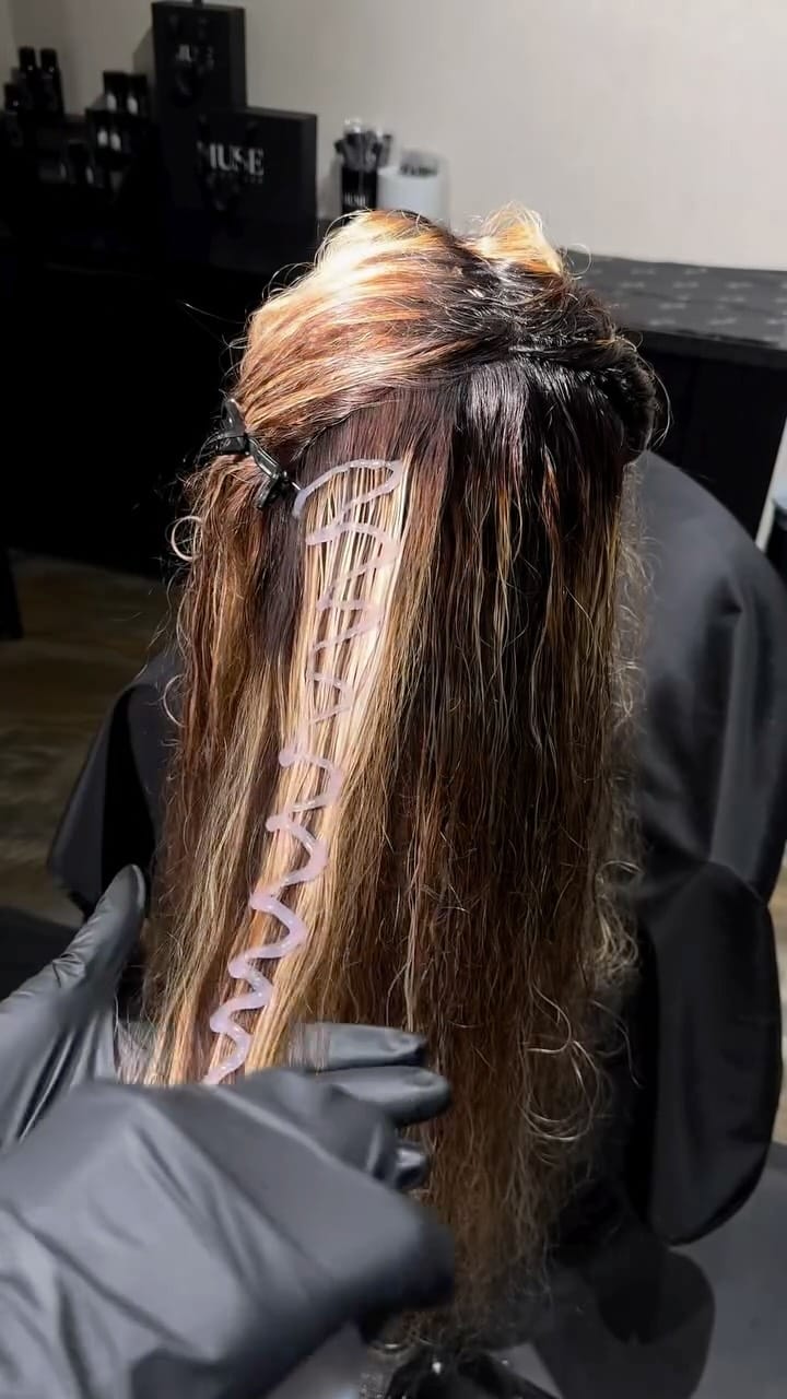Post 2 by LUXURY WIGS & HAIR EXTENSIONS on Instagram (video)