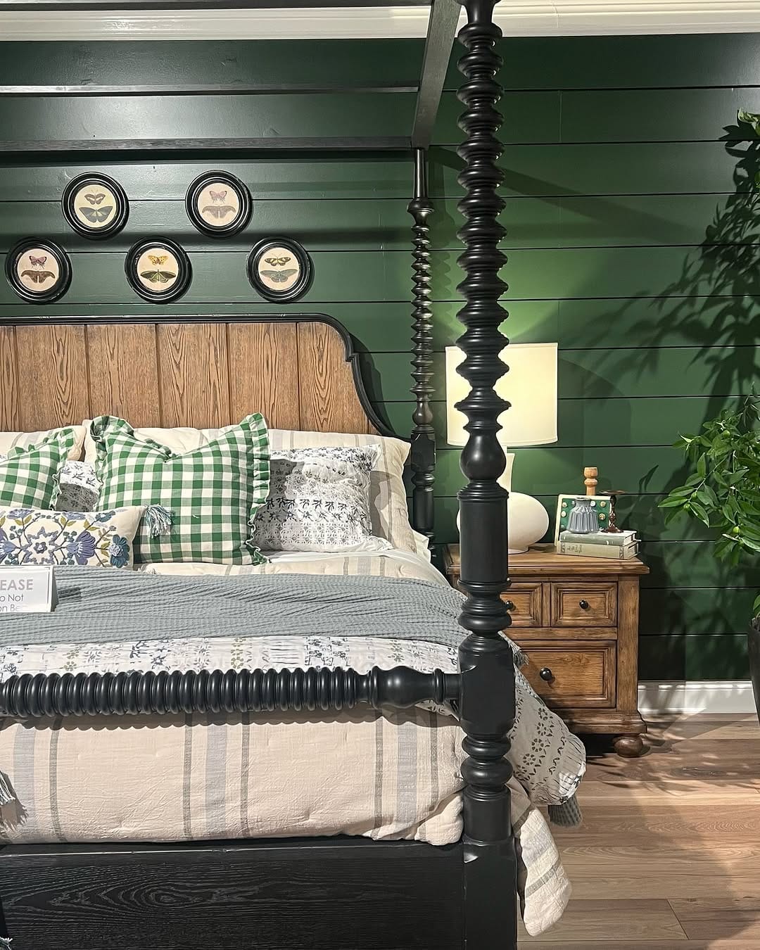 Post 8 by Samantha Hoffer Furniture + Interiors on Instagram (carousel)