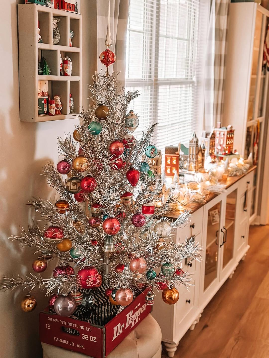Post 4 by Olivia: Vintage + Home Decor on Instagram (image)