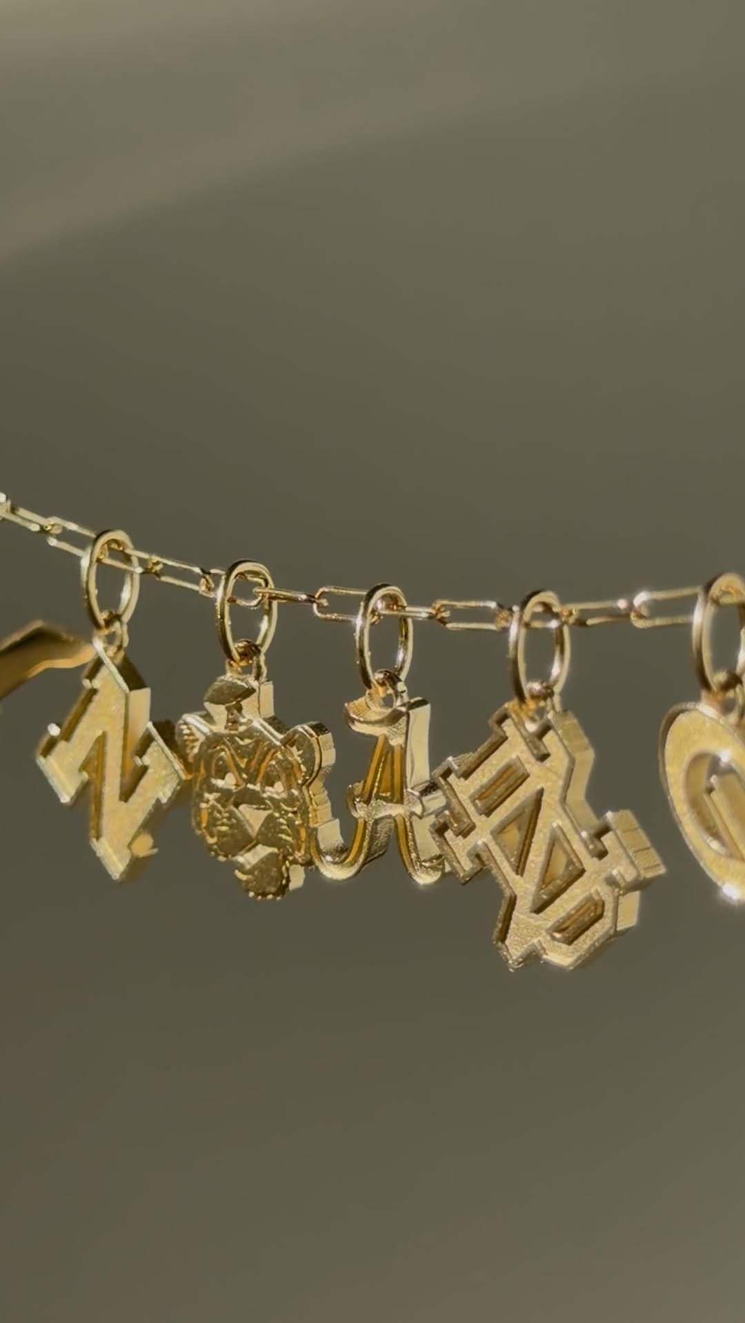 Post 7 by KYLE CAVAN JEWELRY on Instagram (video)