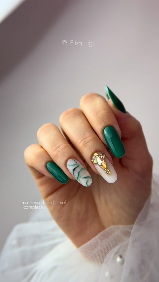 Post 4 by • COLD NAILS prodotti per unghie • on Instagram (video)