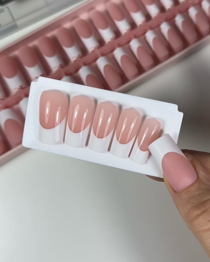 Post 10 by • COLD NAILS prodotti per unghie • on Instagram (carousel)