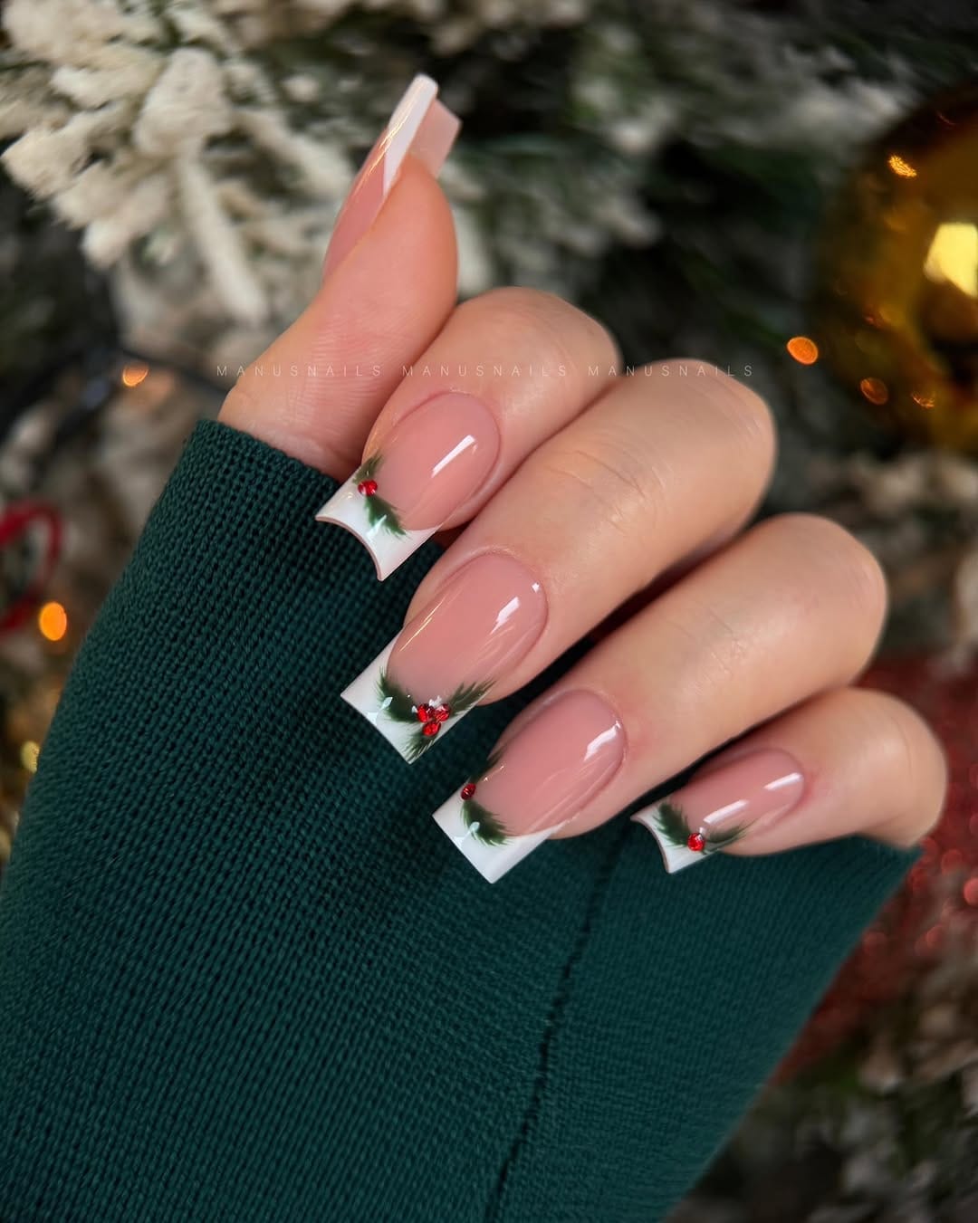 Post 5 by • COLD NAILS prodotti per unghie • on Instagram (carousel)